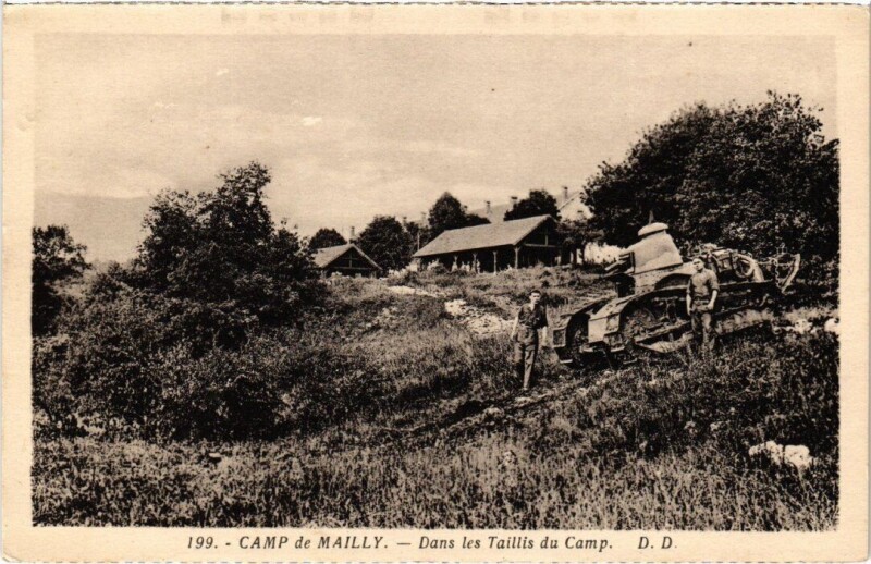Carte postale ancienne Camp-de-Mailly - Dans les Taillis du camp