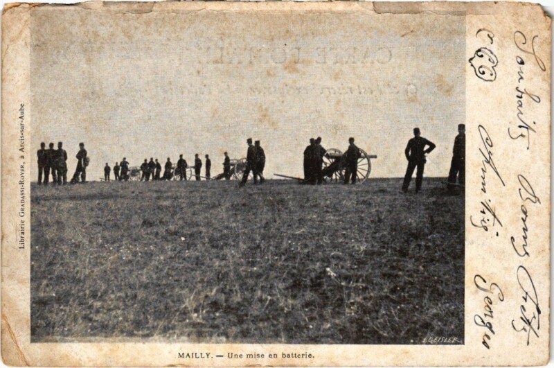 Carte postale ancienne Camp-de-Mailly - Une mise en batterie