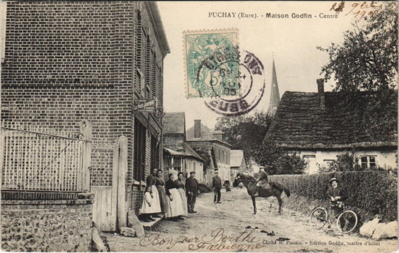 Carte postale ancienne Puchay-Maison Godfin-Centre à Puchay