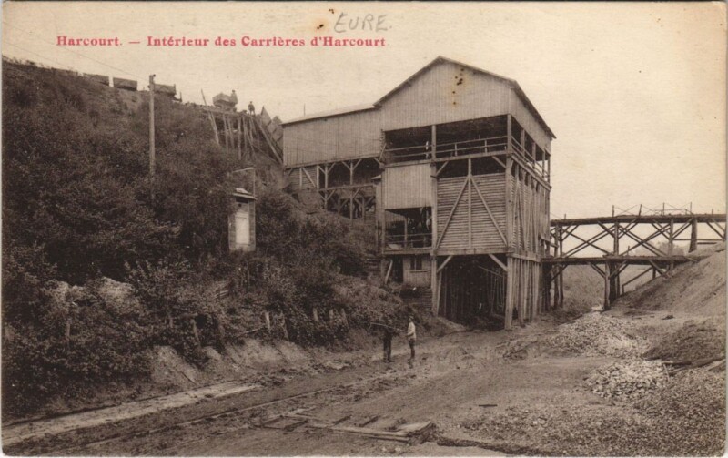 Carte postale ancienne Harcourt-Intérieur des Carrieres d'Harcourt à Harcourt