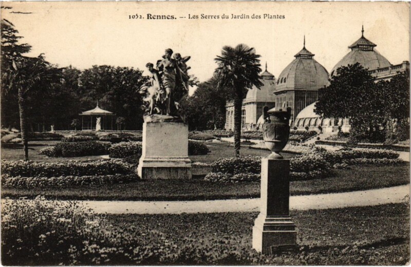Carte postale ancienne Rennes Les Serres du Jardin des Plantes France à Rennes
