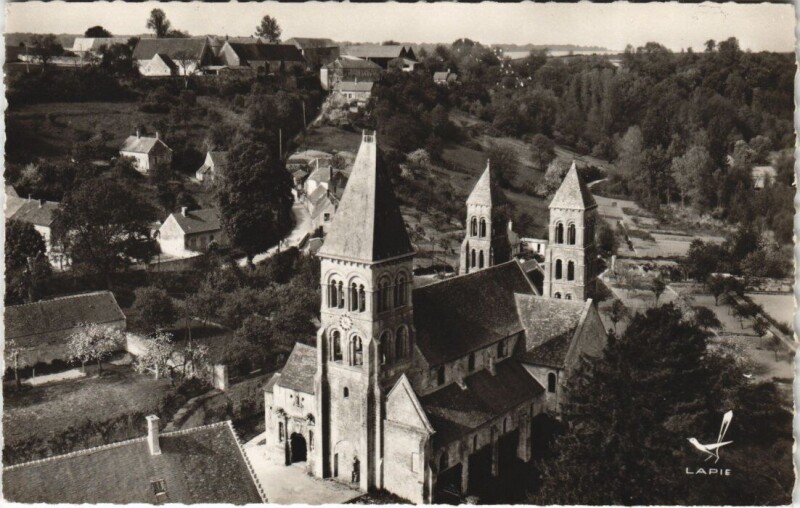 Carte postale ancienne Morienval Abbaye à Morienval