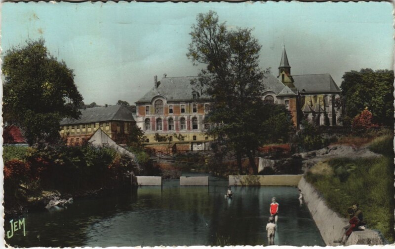 Carte postale ancienne Saint-Michel - Vue sur le Gland à Saint-Michel