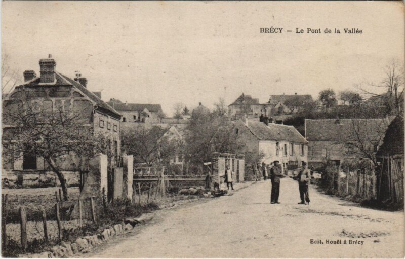Carte postale ancienne Brecy - Le Pont de la Vallee à Brécy