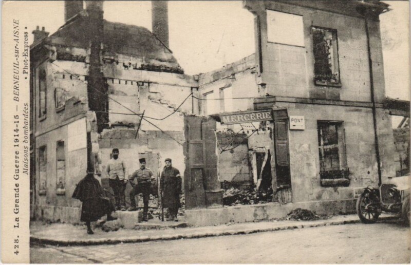 Carte postale ancienne Berneuil-sur-Aisne - Maisons Bombardees