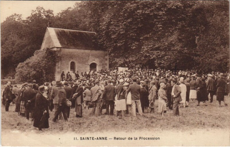 Carte postale ancienne Sainte-Anne - Retour de la Procession