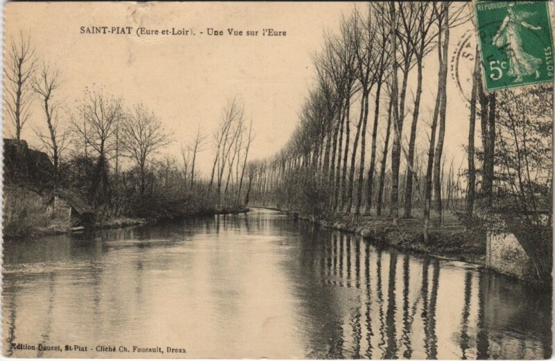 Carte postale ancienne Saint-Piat - Une Vue sur l'Eure à Saint-Piat