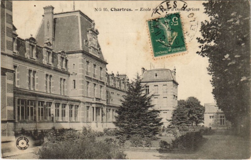 Carte postale ancienne Chartres - L'Ecole normale d'institutrices à Chartres