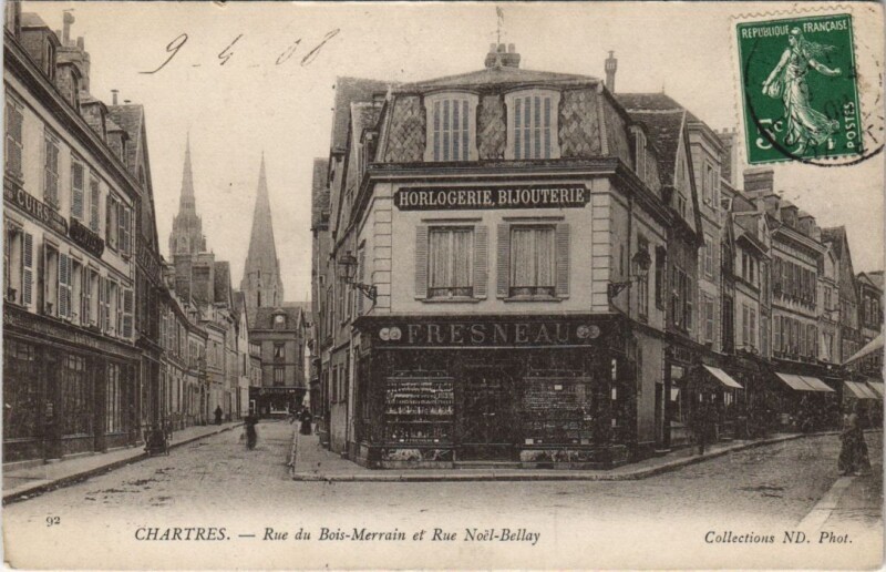 Carte postale ancienne Chartres - Rue du Bois-Merrain et Rue Noel-Bellay à Chartres