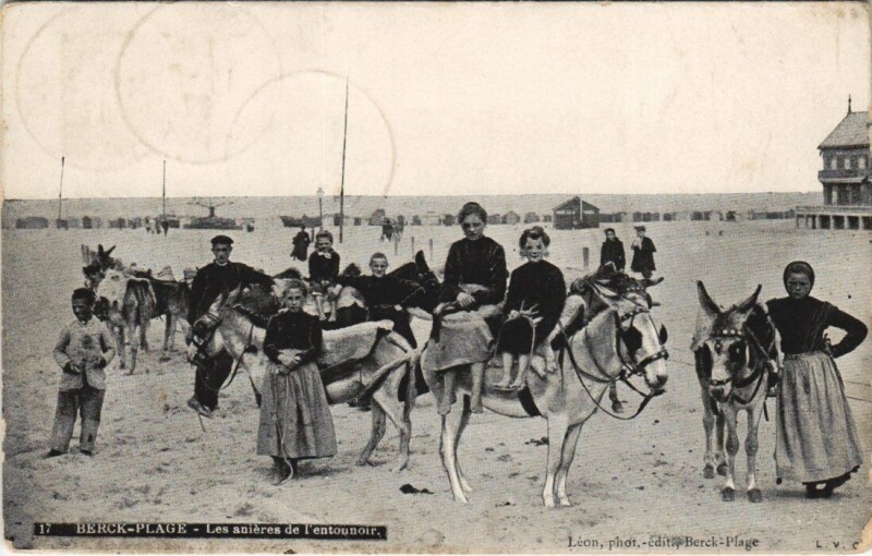 Carte postale ancienne Berck-Plage - Les anieres de l'entounoir à Berck