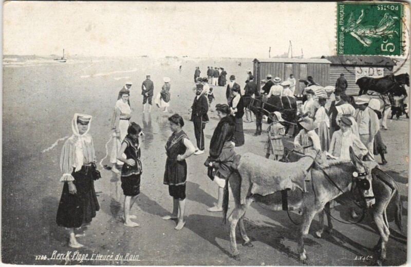 Carte postale ancienne Berck-Plage - L'Heure du Rain à Berck