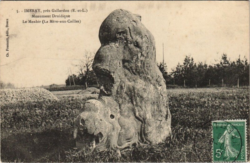 Carte postale ancienne Gallardon - Monument Druidique à Gallardon