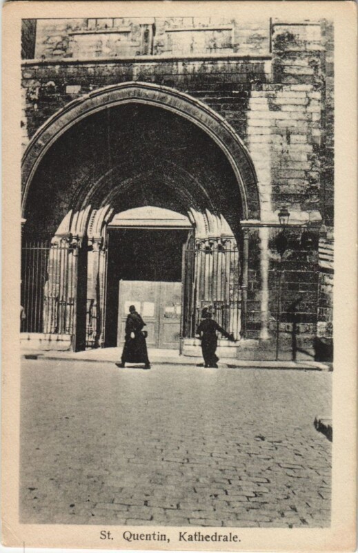 Carte postale ancienne Saint Quentin- Kathedrale France à Saint-Quentin