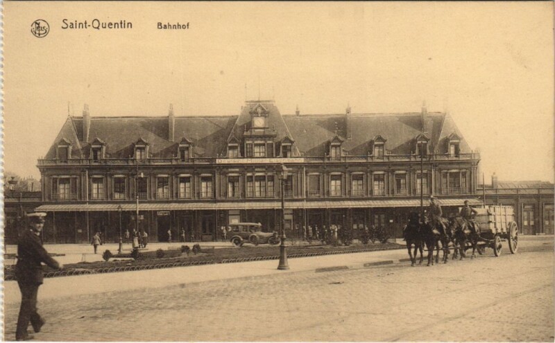 Carte postale ancienne Saint Quentin- Bahnhof France à Saint-Quentin