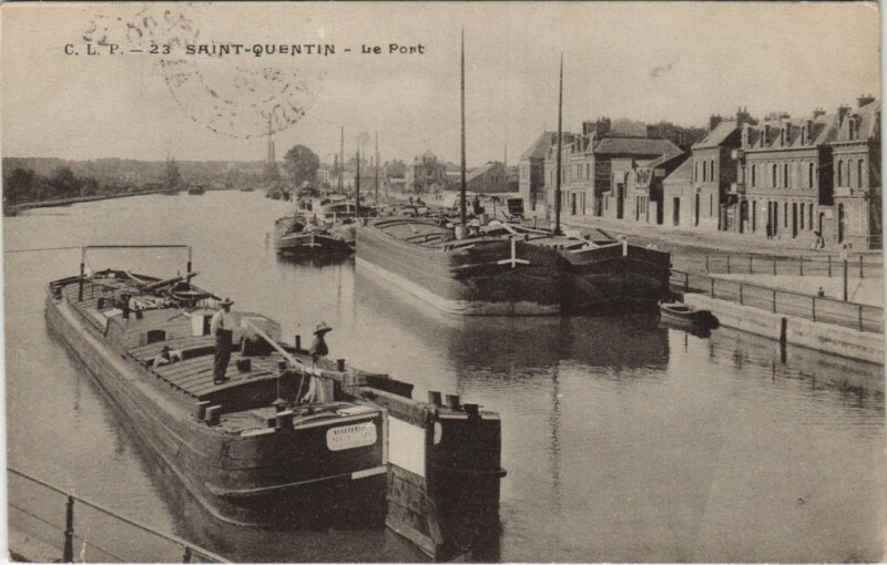 Carte postale ancienne Saint Quentin- Le Port France à Saint-Quentin