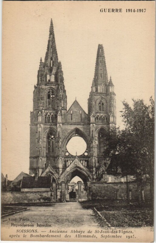 Carte postale ancienne Soissons- Ancien abbaye de Saint-Jean des Vignes France à Soissons