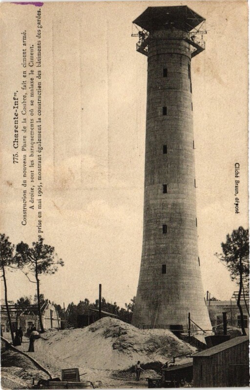 Carte postale ancienne Charente - Inf. - Construction du nouveau Phare de la Coubre