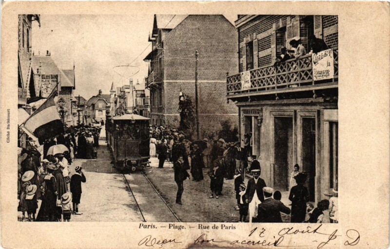 Carte postale ancienne Paris-Plage - Rue de Paris