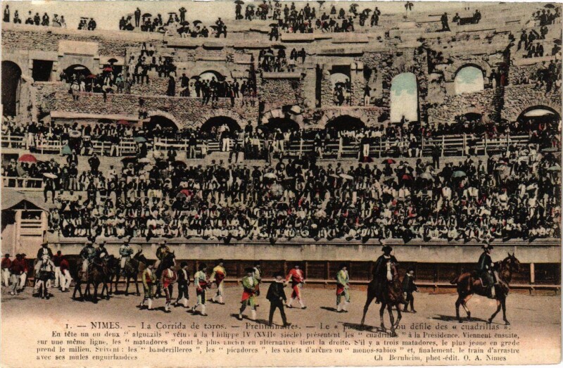 Carte postale ancienne Nimes La Corrida de toros Preliminaries