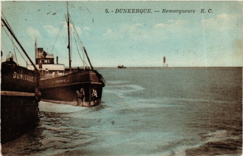 Carte postale ancienne Nord Dunkerque Remorqueurs à Dunkerque