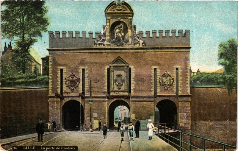 Carte postale ancienne Nord Lille La Porte de Roubaix à Lille