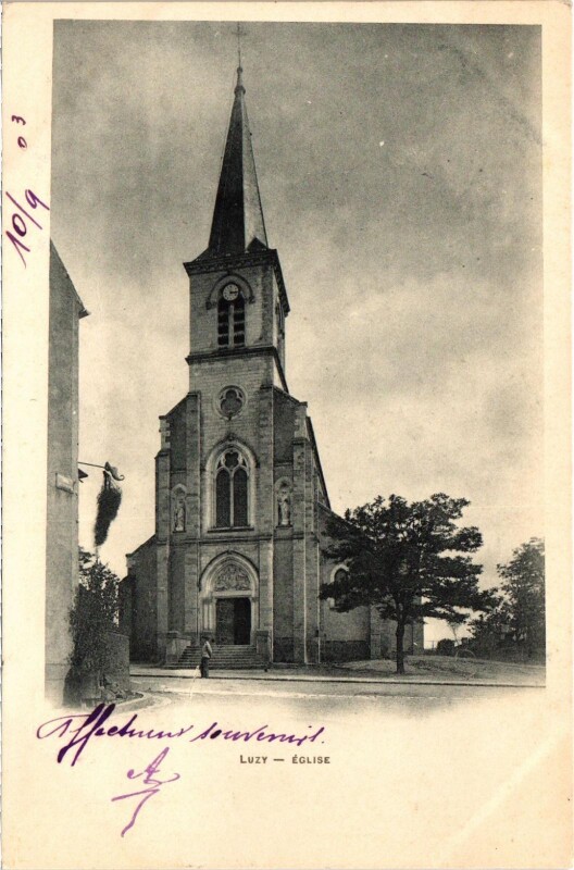 Carte postale ancienne Luzy Eglise Nievre