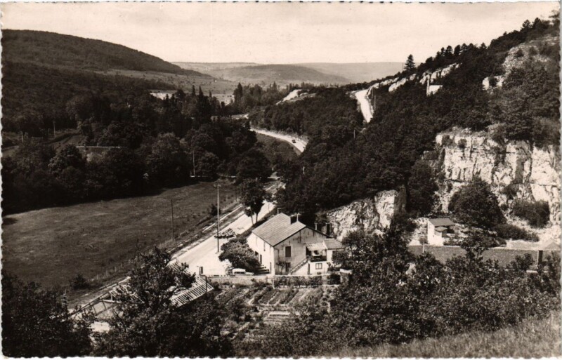Carte postale ancienne Nuits-Saint-Georges - Vallee de la Serree à Nuits-Saint-Georges