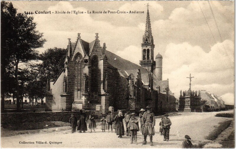 Carte postale ancienne Confort - Abside de l'Eglise - La Route de Pont-Criox - Audierne à Audierne