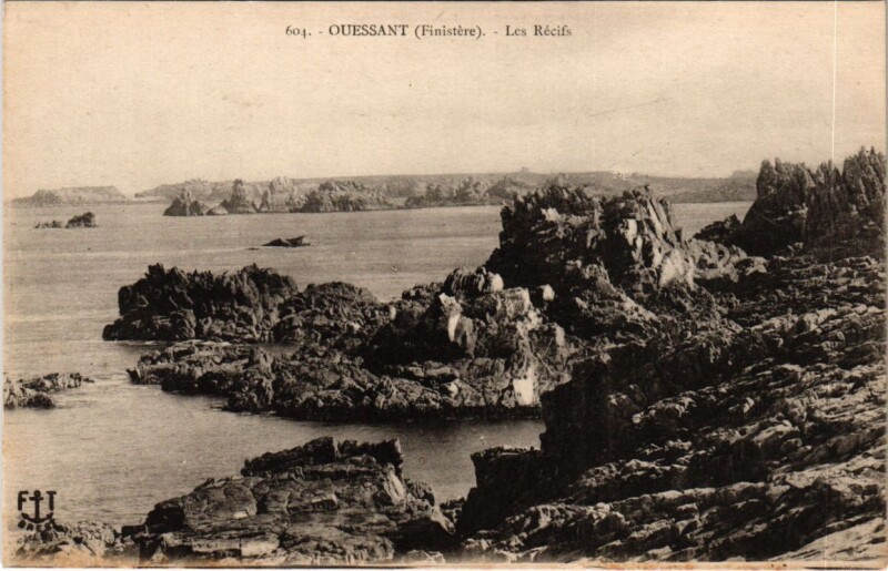 Carte postale ancienne Ouessant - Les Recifs à Ouessant