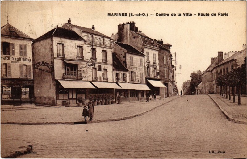 Carte postale ancienne Marines - Centre de la Ville à Marines