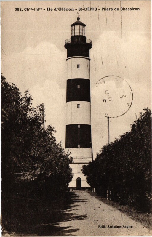 Carte postale ancienne Ch.-Inf. - Ile d'Oleron - Saint-Denis - Phare de Chassiron