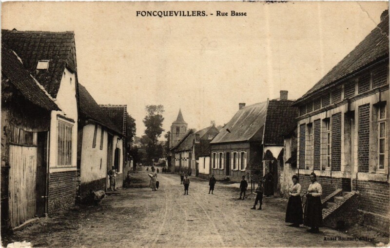 Carte postale ancienne Foncquevillers - Rue Basse à Foncquevillers