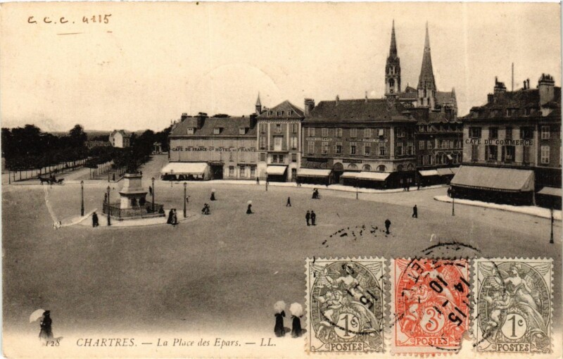 Carte postale ancienne Eure-et-Loir Chartres Place des Epars à Chartres