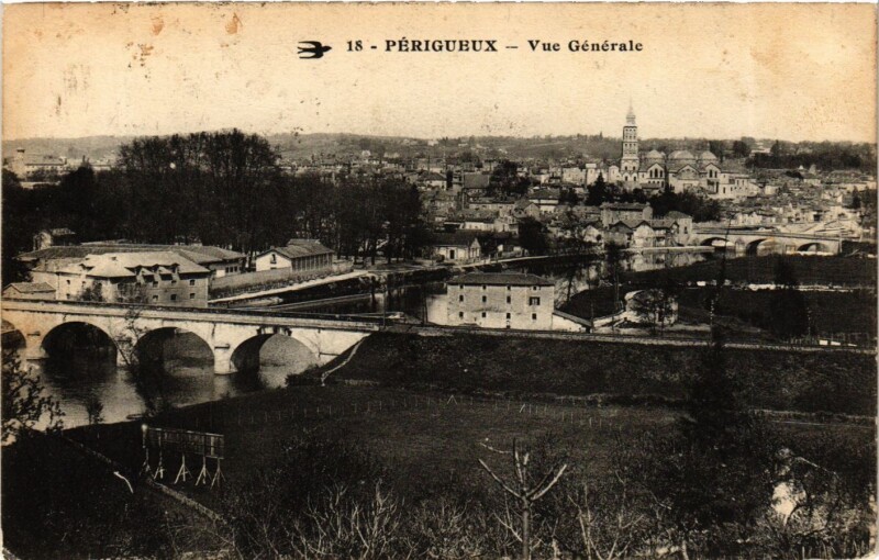 Carte postale ancienne Dordogne Perigueux Vue générale pont
