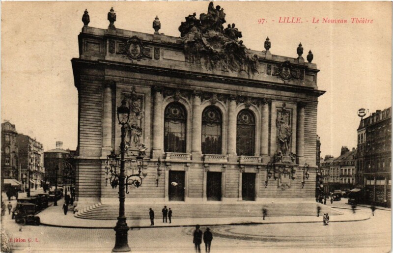 Carte postale ancienne Nord Lille Le Nouveau Théatre à Lille