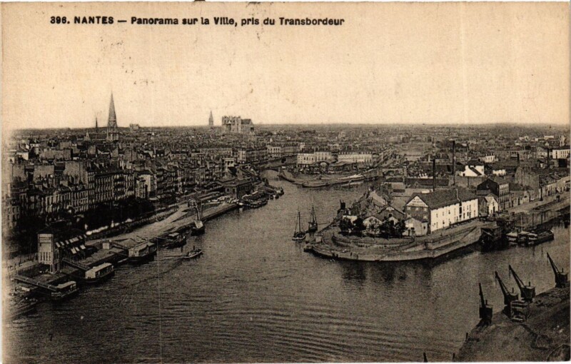 Carte postale ancienne Nantes Panorama pris du Transbordeur à Nantes