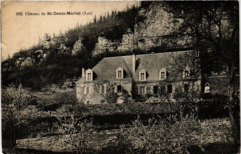 Carte postale ancienne Lot Chateau de Saint-Denis-Martel à Martel