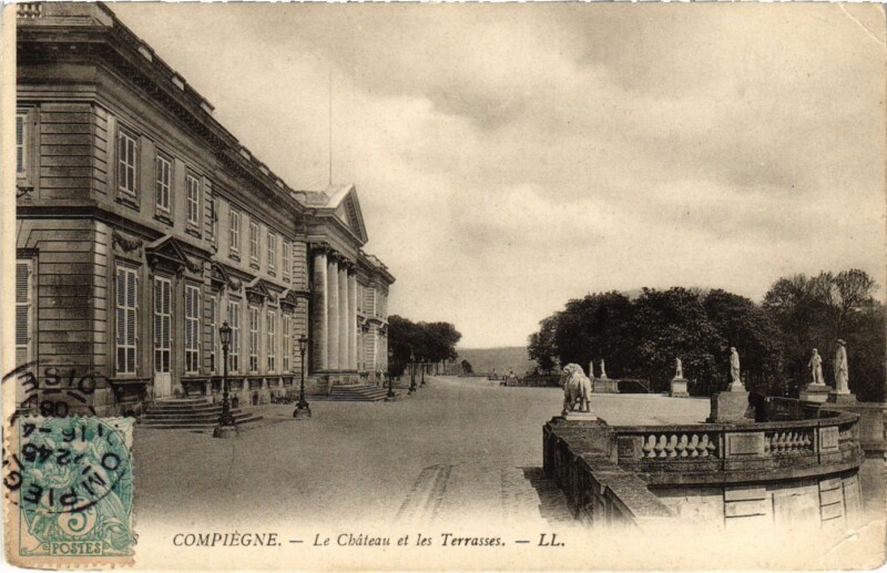 Carte postale ancienne Compiegne - Le Chateau et les Terrasses à Compiègne
