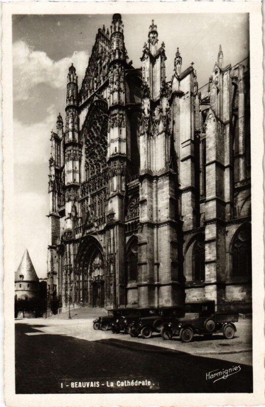 Carte postale ancienne Beauvais - La Cathedrale à Beauvais