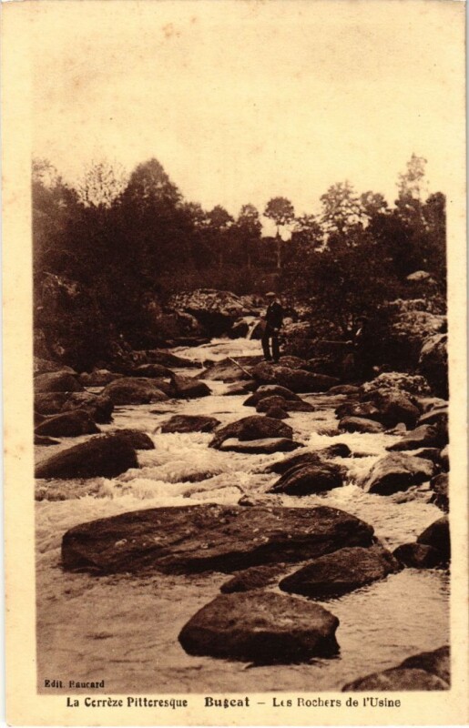 Carte postale ancienne Bugeat - Les Rochers de l'Usine à Bugeat