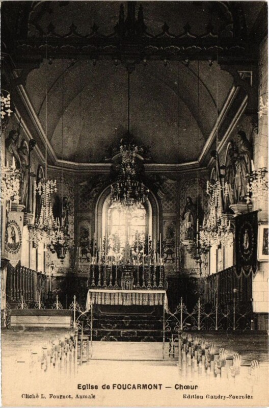 Carte postale ancienne Eglise de Foucarmont - Choeur à Foucarmont