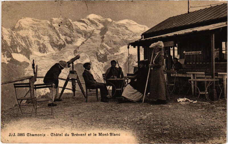 Carte postale ancienne Chamonix - Chatel du Brevent et le Mont-Blanc