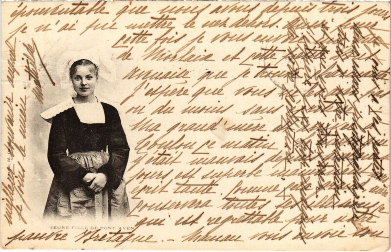 Carte postale ancienne Pont Aven- Jeune fille France à Pont-Aven