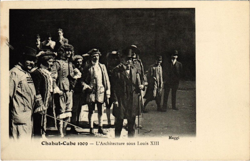 Carte postale ancienne Paris 3e Ecole Centrale Chahut Cube 1909 Architecture Louis Xiii à Paris 3e
