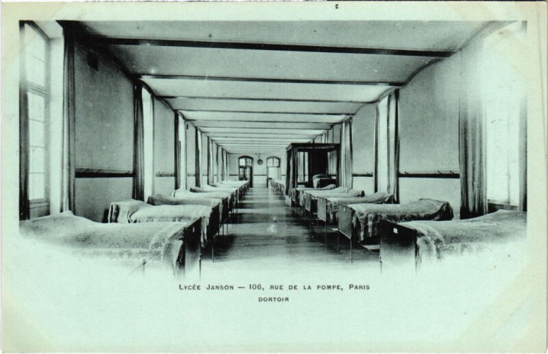 Carte postale ancienne Lycée Janson - 106, Rue de la Pompe - Dortoir à Paris 16e