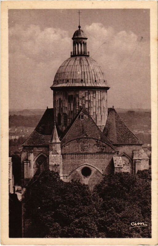 Carte postale ancienne Provins Le Dome de Saint-Quiriace à Provins