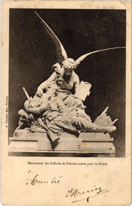 Carte postale ancienne Provins Monument aux Enfants de Provins morts à Provins