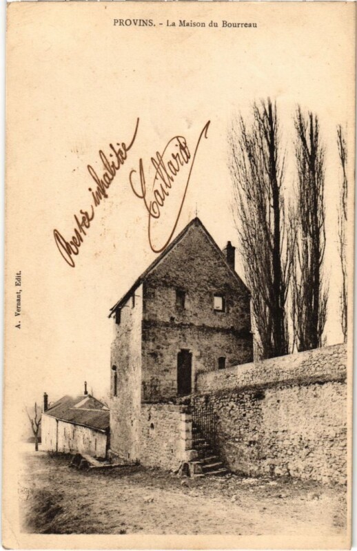 Carte postale ancienne Provins La Maison du Bourreau à Provins