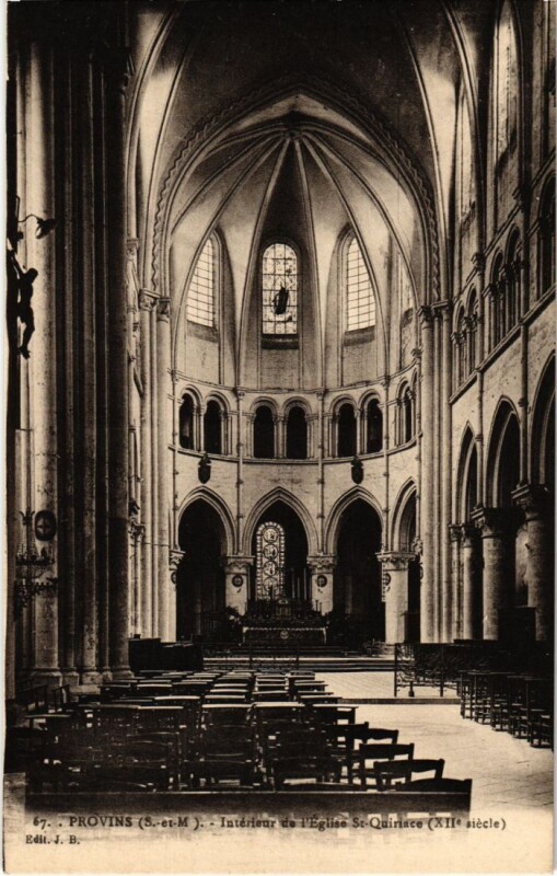 Carte postale ancienne Provins Interieur de l'Eglise Saint-Quiriace à Provins