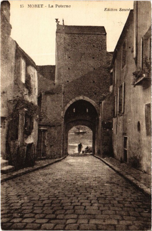 Carte postale ancienne Moret sur Loing La Poterne